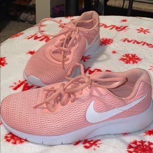 Nike Tanjuns Pink